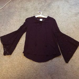 Shirt with bell sleeves